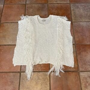 Ariat sleeveless crochet fringed pullover poncho/Top S/M